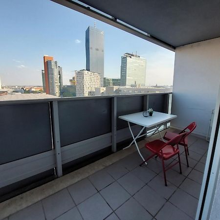 Tower Apartment With Private Terrace Next To Uno Wien Exterior foto